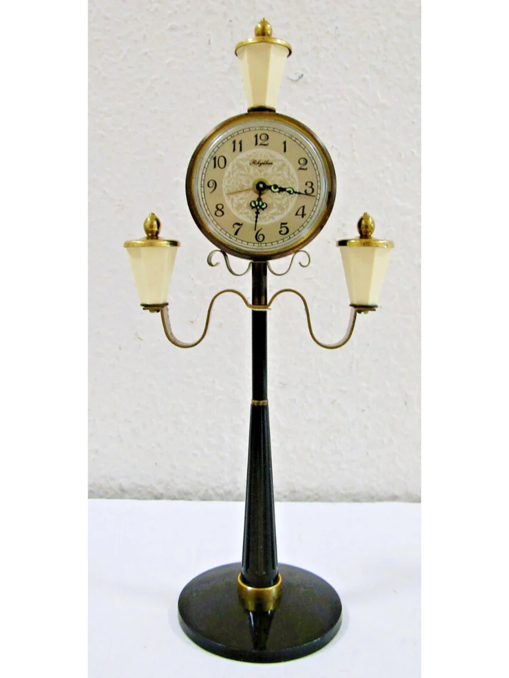 Vintage Rhythm Street Lamp Alarm Clock
